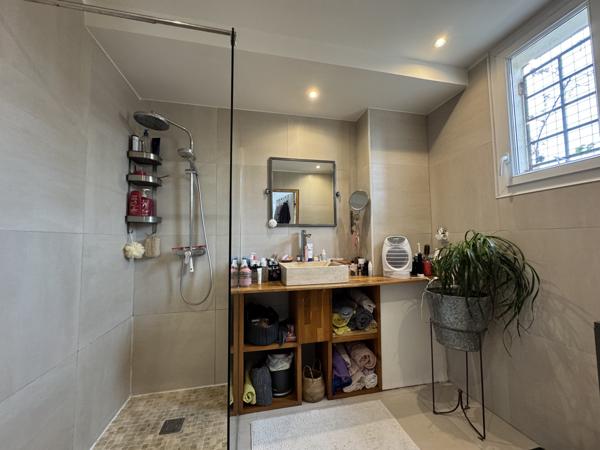 Marseille (13007) VENTE APPARTEMENT TYPE 3 89,75 M2 CARREZ TERRASSE 16,5 M2 SAMATAN ENDOUME 13007 MARSEILLE