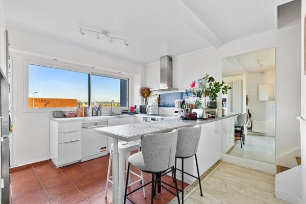 Appartement Saint Germain En Laye 4 pièce(s) 99.18m2 €497 000 ** - Référence 17257