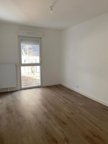 ST NAZAIRE - PROCHE OCEANIS,  
Saint nazaire 44600