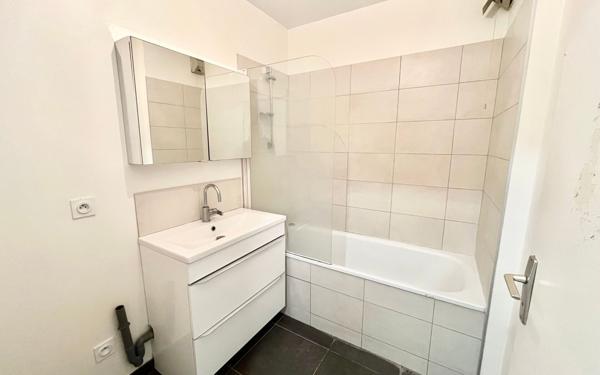 Appartement à vendre    4 pièces • 84,28 m2 Villeurbanne