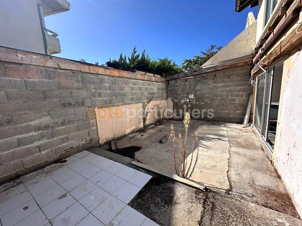Location
                Local commercial75 m² - Mimizan (40200)