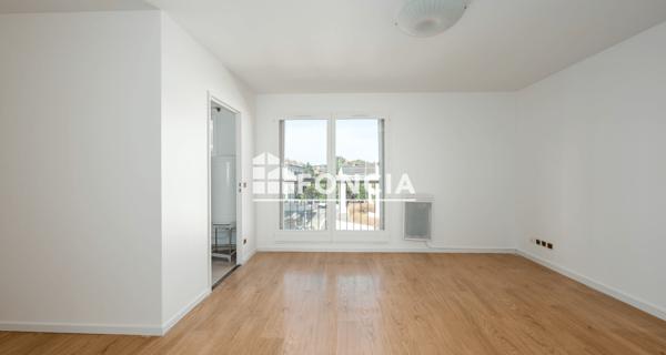 À vendre Studio 33 m² - Corbeil-essonnes 91100