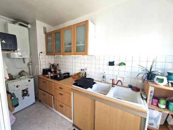 Appartement à Vendre à Quimper. 
Investissement locatif,  appartement de 46m² situé en plein c...