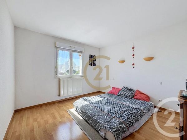 Maison à vendre  6 pièces - 133 m 2   GENEVREUILLE  - 70