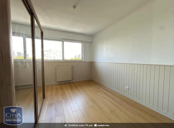 Appartement à louer 3 pièces 74.68m² Saint-Nazaire (44600)