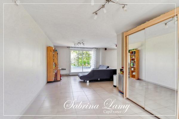 À vendre – Pavillon familial de 139 m² à Épernay – Construction 2009 - Garage et Jardin