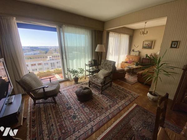 ANGERS – Quartier Arboretum  Grand T4 lumineux de 112 m² avec balcon, garage et cave**