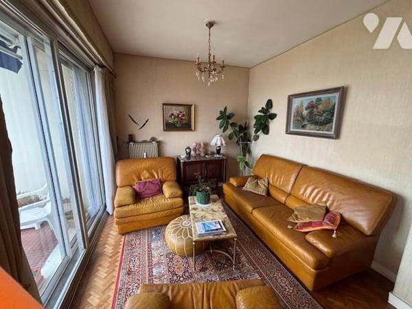 ANGERS – Quartier Arboretum  Grand T4 lumineux de 112 m² avec balcon, garage et cave**