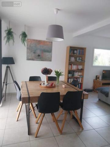 Maison à louer à Saint-Jacques-sur-Darnétal en Seine-Maritime (76160), ref : 016/2943/SA