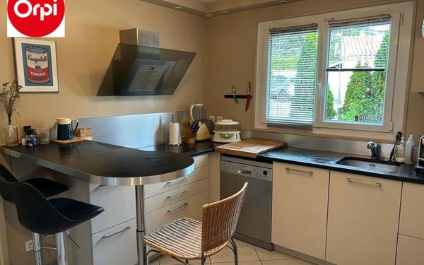 Maison à vendre    5 pièces • 123 m2 Saint-Cyr-au-Mont-d'Or