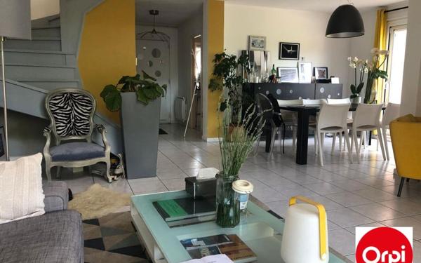 Maison à vendre    5 pièces • 123 m2 Saint-Cyr-au-Mont-d'Or