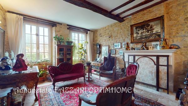 EXCLUSIVITÉ – Propriété de caractère / Petit château du XVIIIᵉ siècle à Mouzay (55) – 503 m² habitables – Proche Belgique, Luxembourg et Verdun