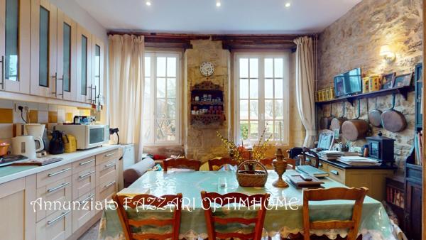 EXCLUSIVITÉ – Propriété de caractère / Petit château du XVIIIᵉ siècle à Mouzay (55) – 503 m² habitables – Proche Belgique, Luxembourg et Verdun