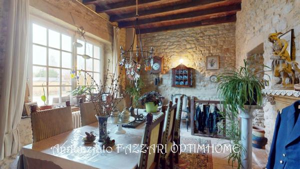 EXCLUSIVITÉ – Propriété de caractère / Petit château du XVIIIᵉ siècle à Mouzay (55) – 503 m² habitables – Proche Belgique, Luxembourg et Verdun