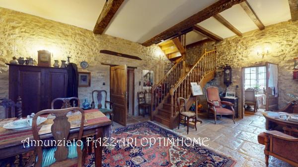 EXCLUSIVITÉ – Propriété de caractère / Petit château du XVIIIᵉ siècle à Mouzay (55) – 503 m² habitables – Proche Belgique, Luxembourg et Verdun