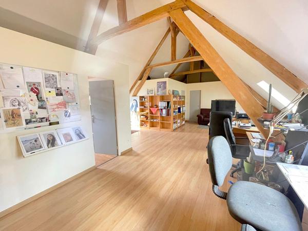 Corps de ferme entièrement rénové Proche Trie Château 6 pièce(s) 228 m2