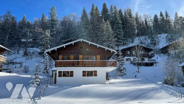 PREMANON, Quartier Jouvencelles, chalet rénové avec terrain de 642 m².