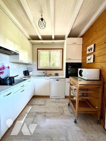 PREMANON, Quartier Jouvencelles, chalet rénové avec terrain de 642 m².