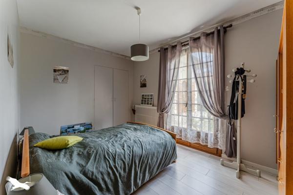 Maison 520 000 € Biganos 6 p 182,8 m² DPE D