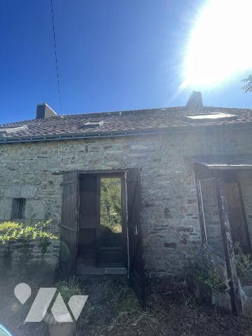 VANNES  - Trois Rois - Maison 4 chambres à rénover entièrement.