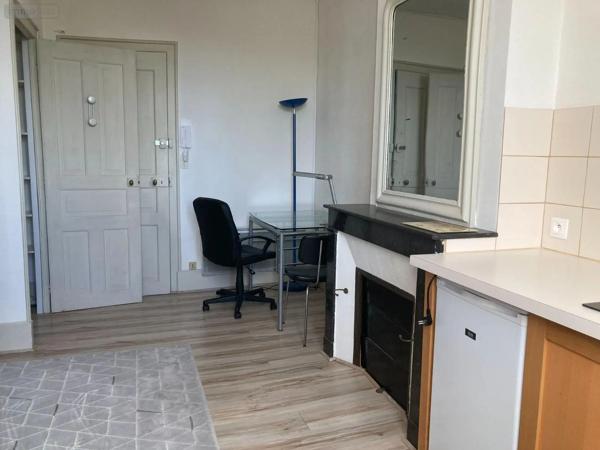 Location - Appartement Troyes 10000 1 pièce 20 m 2