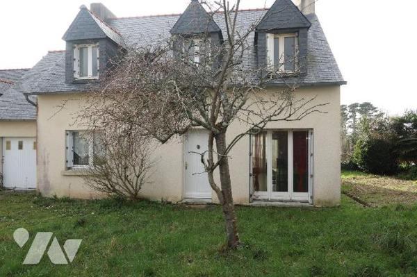 CROZON-MORGAT - A 700 m environ de la plage du Porzic - Maison comprenant : entrée, cuisine, sa...