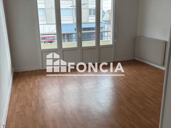 Location Appartement 4 pièces 68 m² - 52 AVENUE PATTON Angers 49000