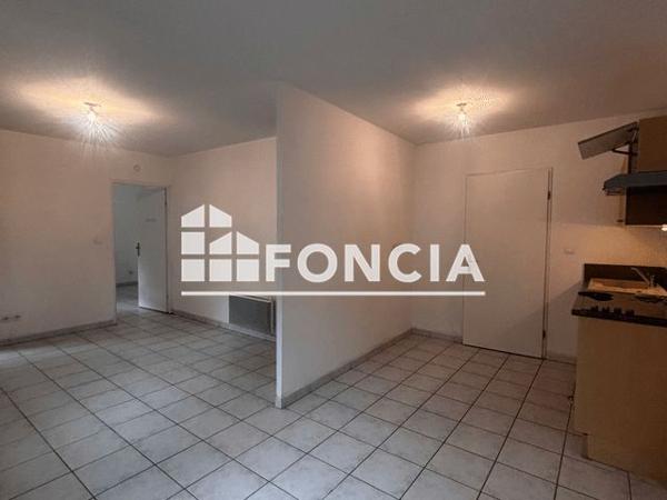 Location Appartement 2 pièces 47 m² - DE LA SIXIEME HEURE, DE LA JOI Amiens 80000