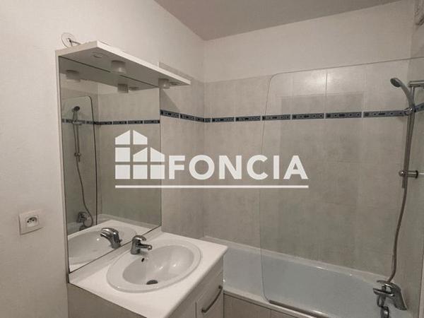 Location Appartement 2 pièces 47 m² - DE LA SIXIEME HEURE, DE LA JOI Amiens 80000