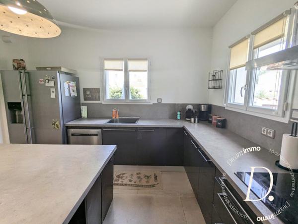 villa contemproraine 120 m² avec piscine