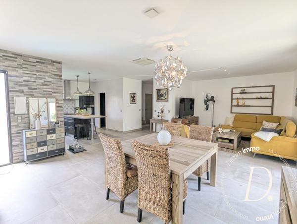 villa contemproraine 120 m² avec piscine
