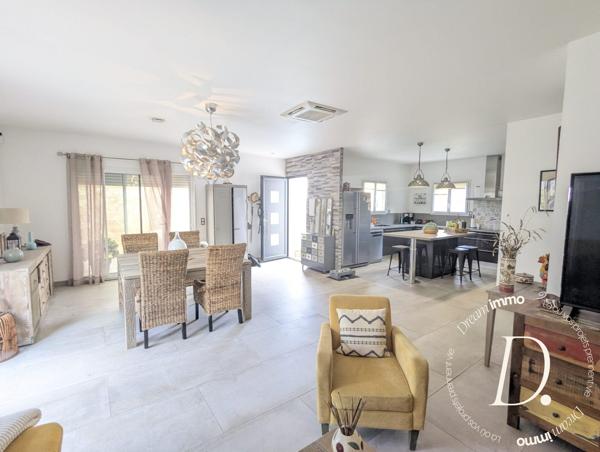 villa contemproraine 120 m² avec piscine