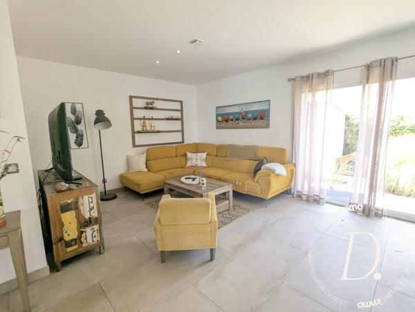 villa contemproraine 120 m² avec piscine