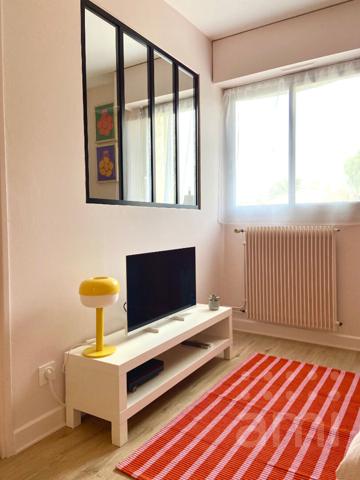 LE BOUSCAT-STUDIO MEUBLE