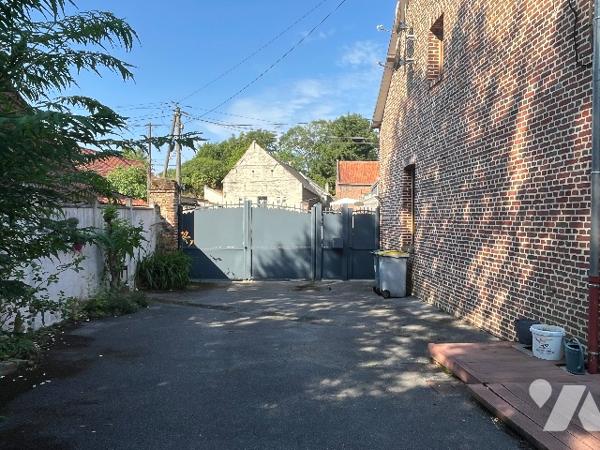 Maison 3 chambres avec grange et terrain