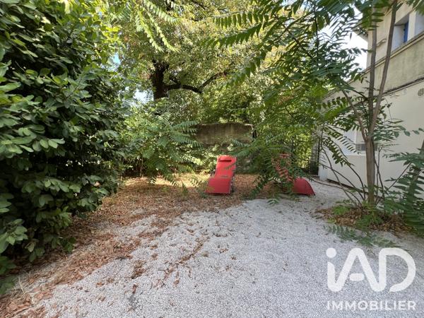 Location appartement 5 pièces 95 m² Goudargues