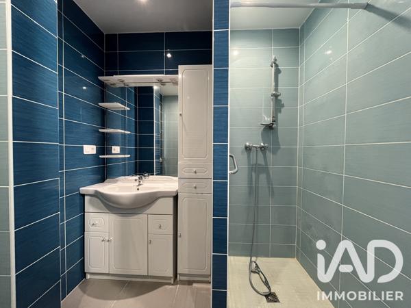 Location appartement 5 pièces 95 m² Goudargues