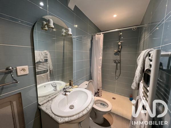 Location appartement 5 pièces 95 m² Goudargues