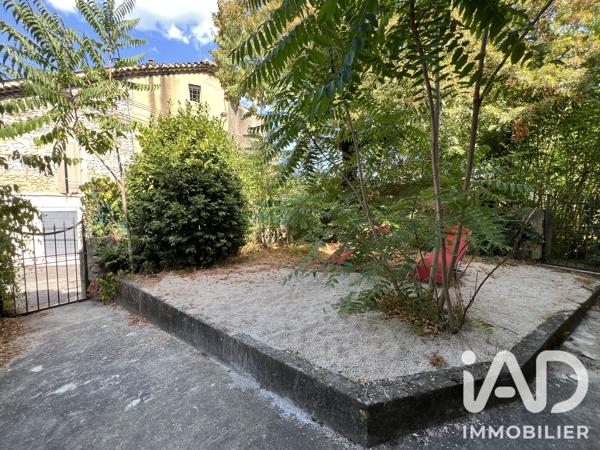 Location appartement 5 pièces 95 m² Goudargues