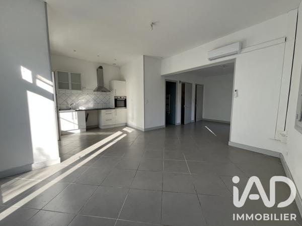 Location appartement 5 pièces 95 m² Goudargues