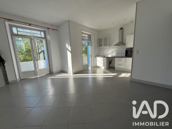 Location appartement 5 pièces 95 m² Goudargues