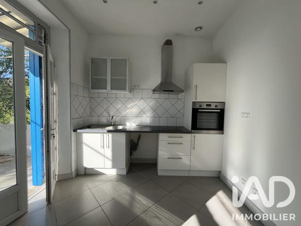Location appartement 5 pièces 95 m² Goudargues