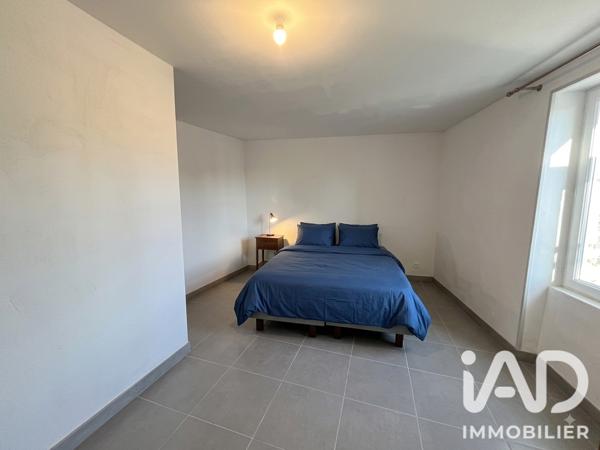 Location appartement 5 pièces 95 m² Goudargues