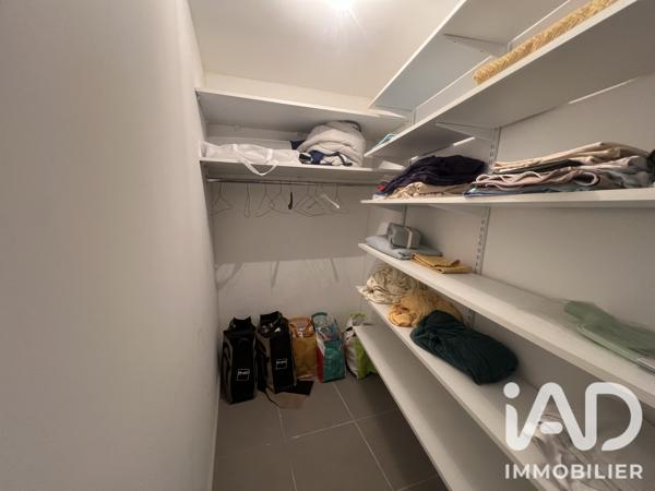Location appartement 5 pièces 95 m² Goudargues