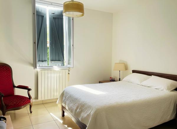 Ancienne métairie rénovée sur terrain 7326m²