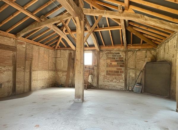 Ancienne métairie rénovée sur terrain 7326m²