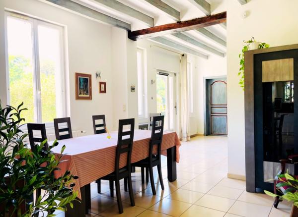 Ancienne métairie rénovée sur terrain 7326m²