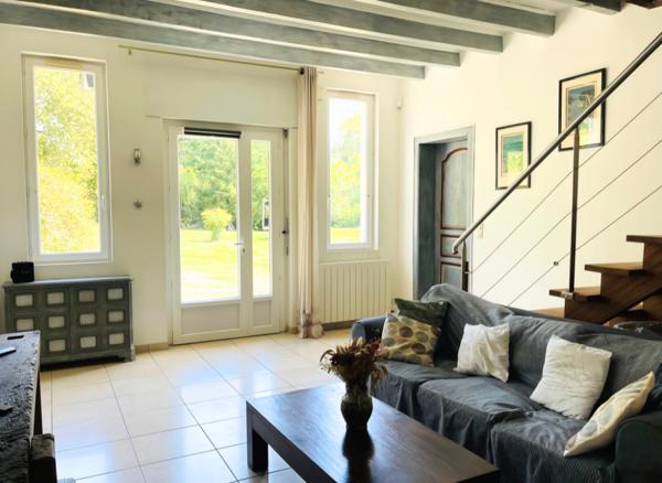 Ancienne métairie rénovée sur terrain 7326m²