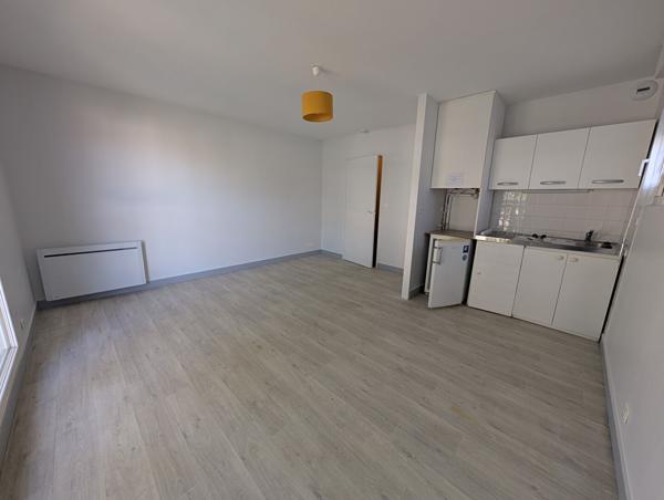 Appartement Saint Cyr Sur Loire 1 pièce(s) 28 m2