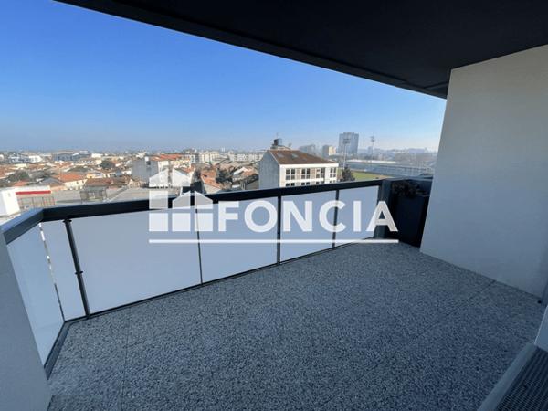 Location Appartement 3 pièces 56.8 m² - 171 AVENUE DES MINIMES Toulouse 31200